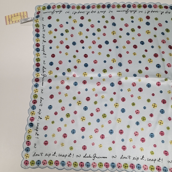 🆕️Lulu Guinness Light blue Snap silk scarf - Picture 4 of 6